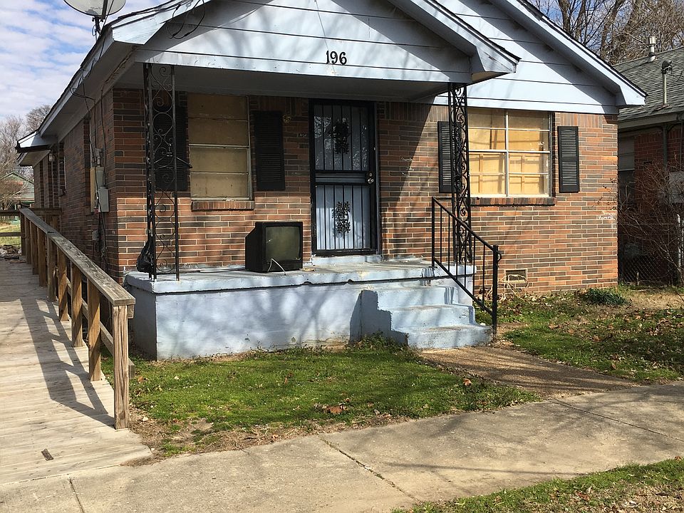 2nd image of 196 Saffarans Ave