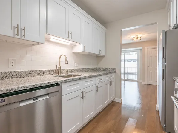 5 Blackstone Drive #12, Nashua, NH 03063