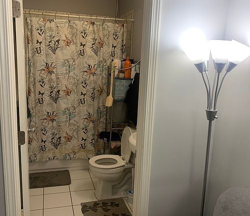 5th image of 2820 W Diversey Ave APT 1R
