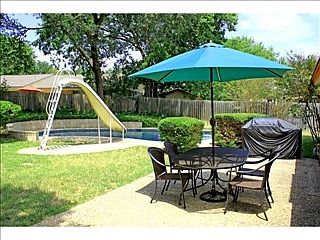 3rd image of 7402 Brookhollow Dr