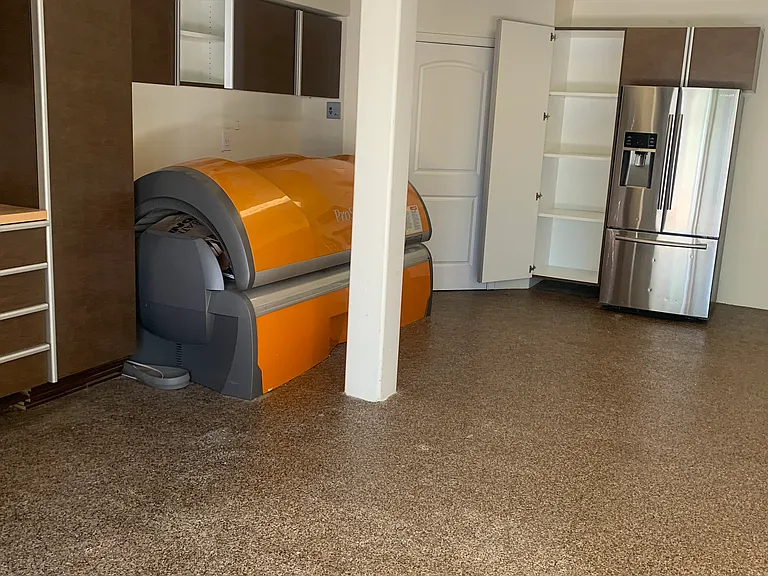 8 Shepherds Pl — Photo 53