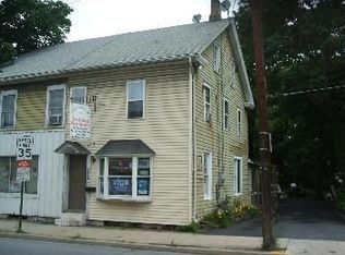 114 N 9th St, Stroudsburg, PA 18360