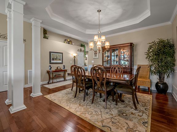 5th image of 149 Rowanberry Dr