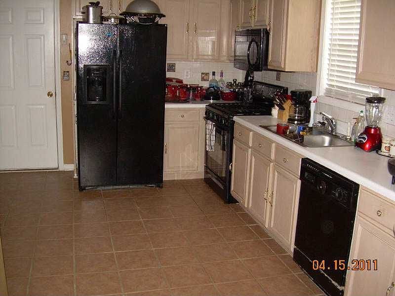 2nd image of 602 Shoal Cir