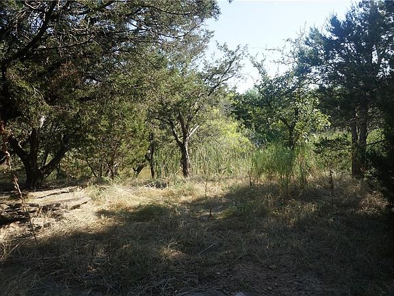 4th image of 1086 S Clear Cove Ct