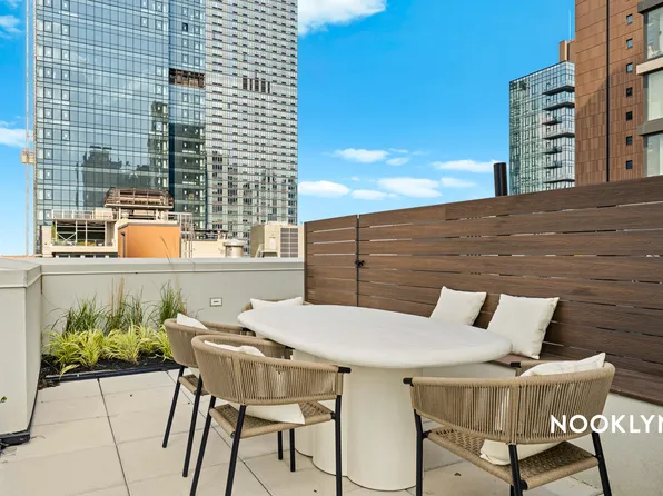 26-04 Jackson Avenue image 33 of 42