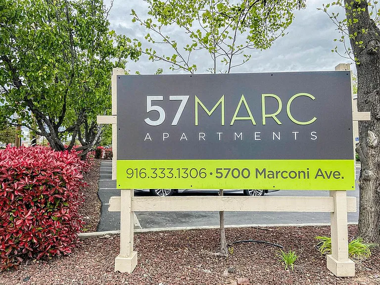 57 Marc — Photo 35
