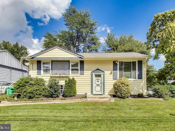 2304 Porter Ave, Suitland, MD 20746