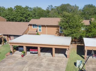 2827 Oakside Dr, Bryan, TX 77802