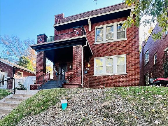 2nd image of 4640 Carter Ave #1F