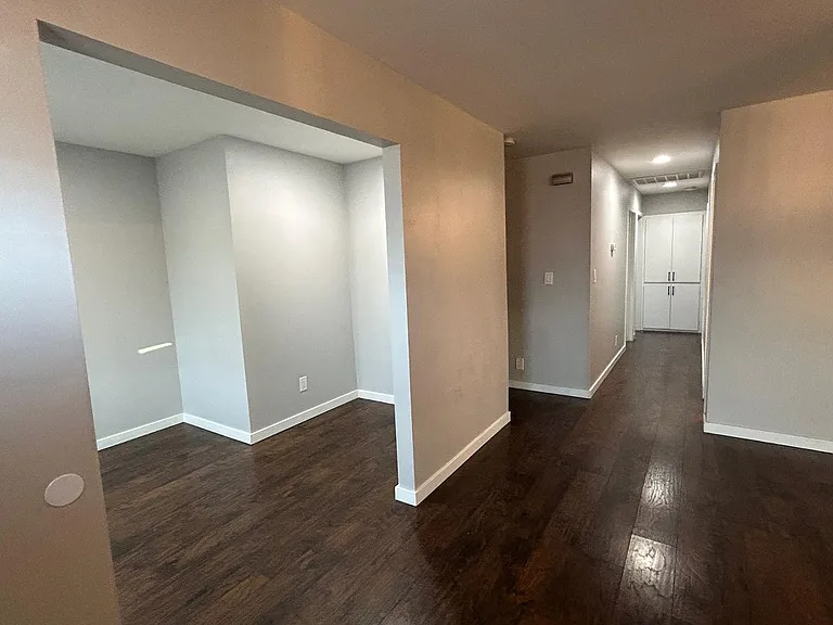 1117 W 9th St — Photo 3