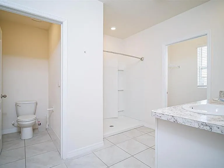 326 Meadowbrook Blvd — Photo 12
