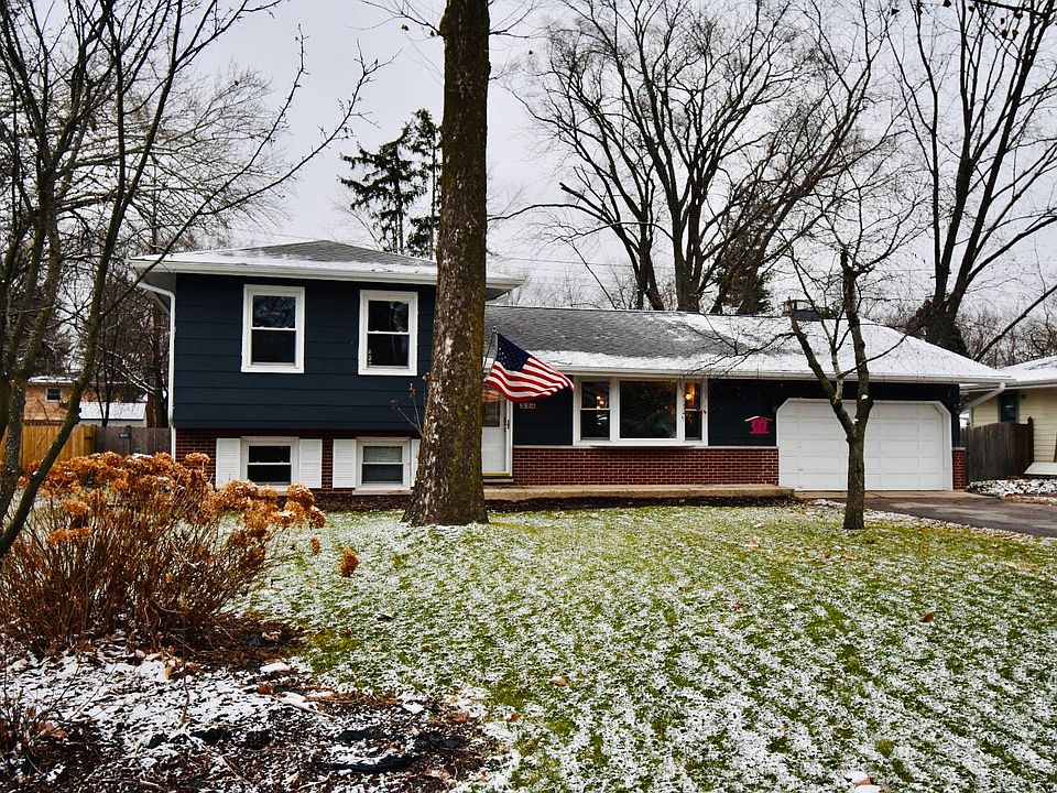 1st image of 22W324 Birchwood Dr