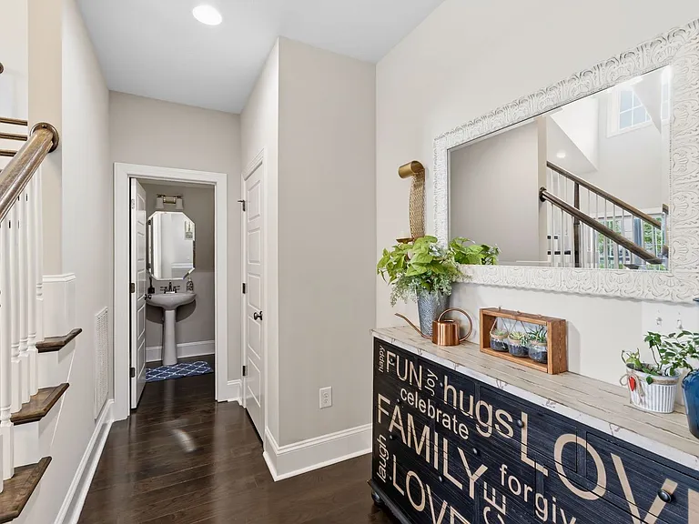 202 Tallow Tree Ct — Photo 13