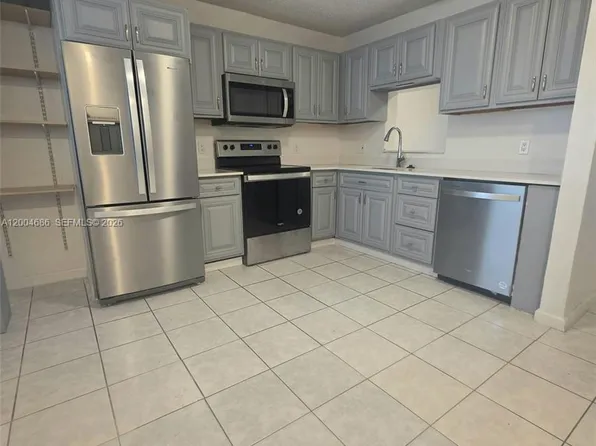 8958 W Sample Rd #8958, Coral Springs, FL 33065