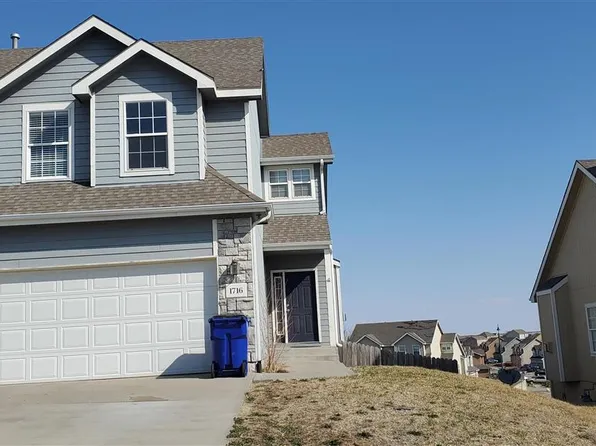 1716 Lydia Ln, Junction City, KS 66441