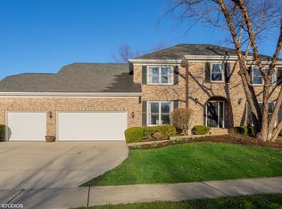 4040 Palmer Ct, Naperville, IL