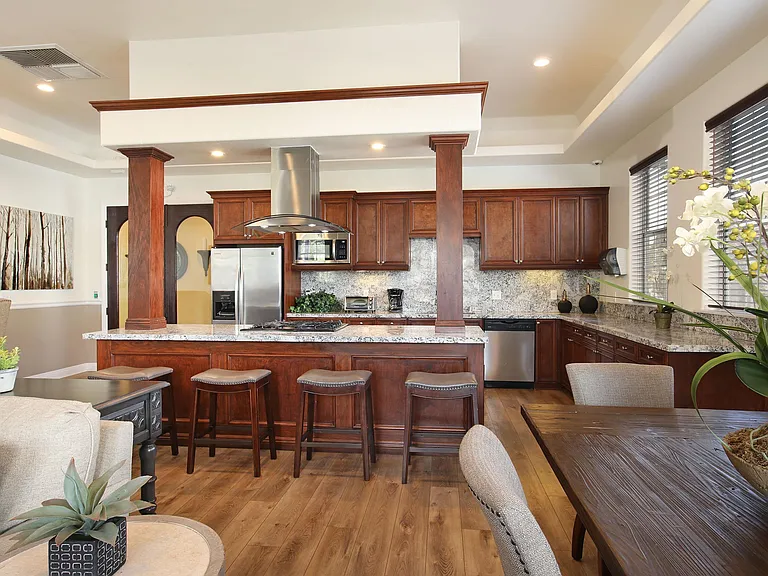 Prominence Apartments — Photo 31