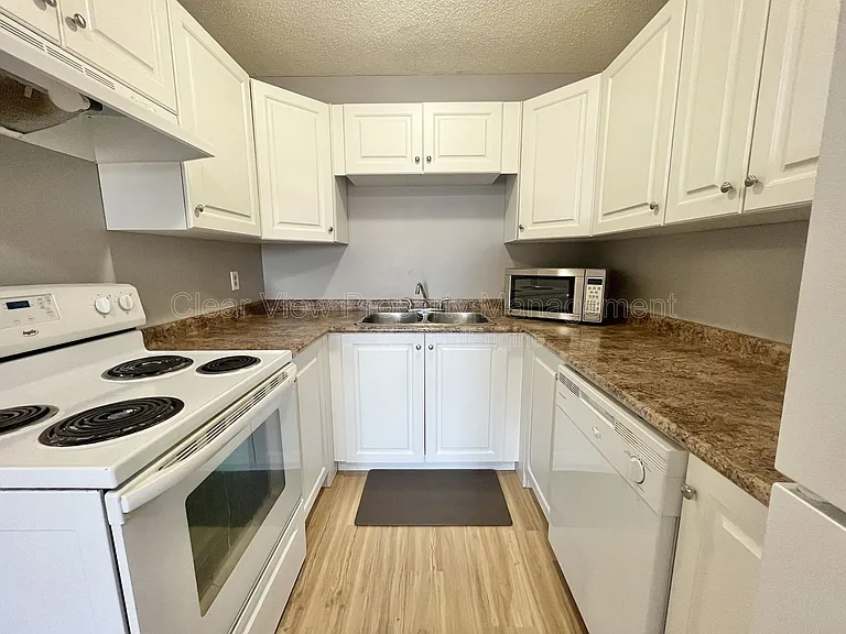 295 Columbia Blvd W #210B — Photo 5