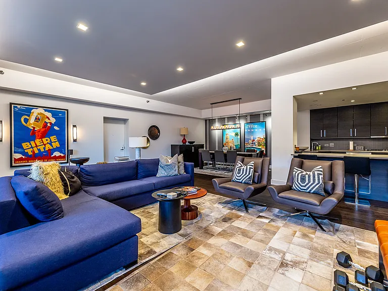 720 N Larrabee St #203 — Photo 8