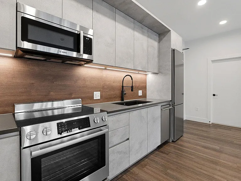 4315 S Congress Ave #202 — Photo 3