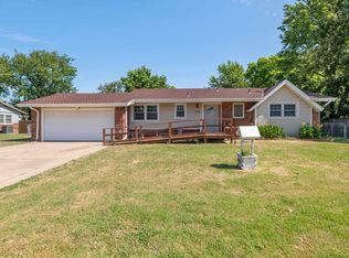 1406 N Lynnhurst Ave, Wichita, KS 67212
