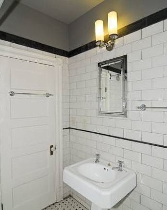 Art Deco Bathroom