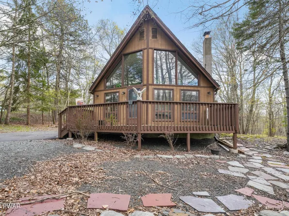 190 Westwood Dr, Dingmans Ferry, PA 18328