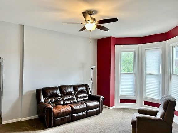 3rd image of 605 W Marion St