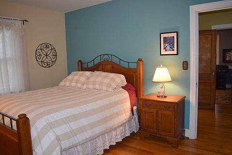 3rd image of 411 Morningside Dr