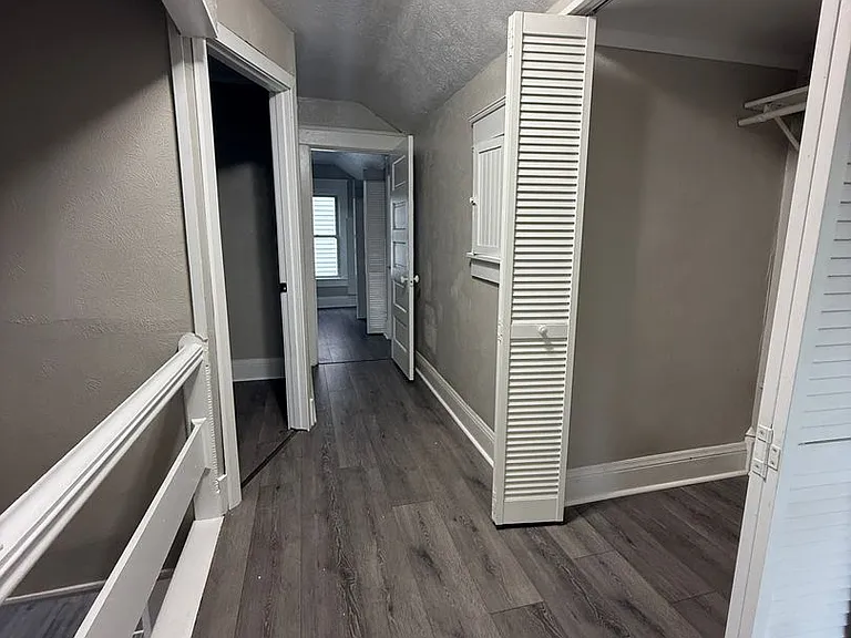 1568 W Franklin St #1 — Photo 7