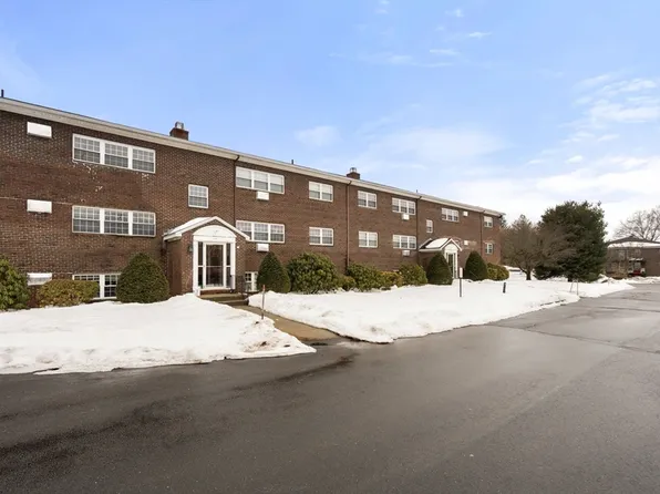 147 Milk St APT 18, Westborough, MA 01581