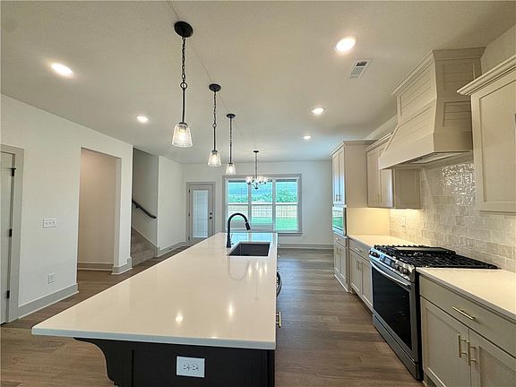 2nd image of 4703 SW Elderwood St