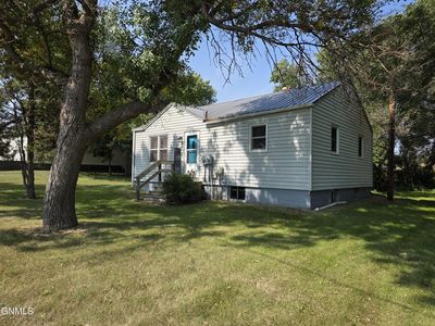 324 2nd Ave W, Flasher, ND, 58535