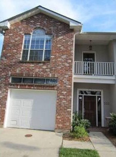 1st image of 332 W Robert E Lee Blvd