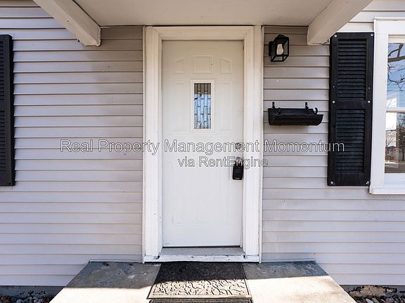 3rd image of 730 N West Ave