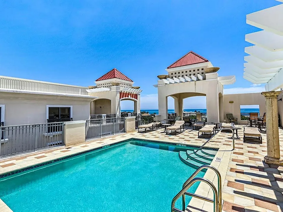 2509 N Ocean Blvd