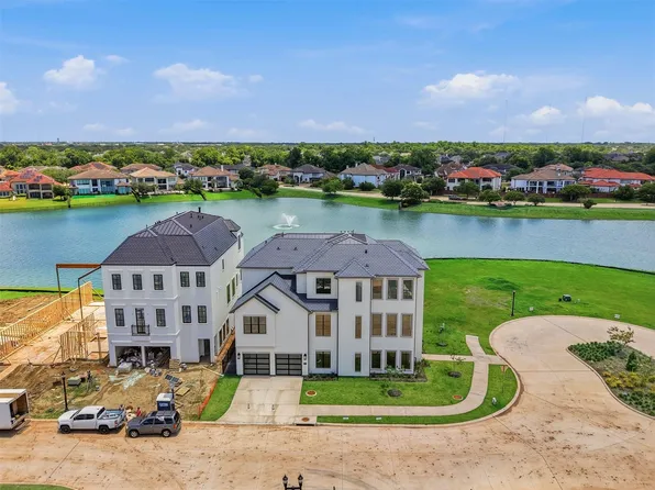 4610 Sunset Cir, Sugar Land, TX 77479