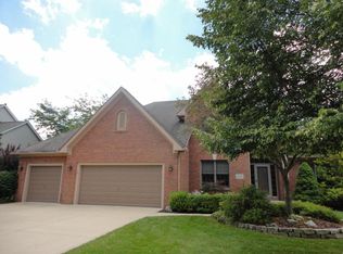 5836 Ridgewood Ave, Westerville, OH 43082