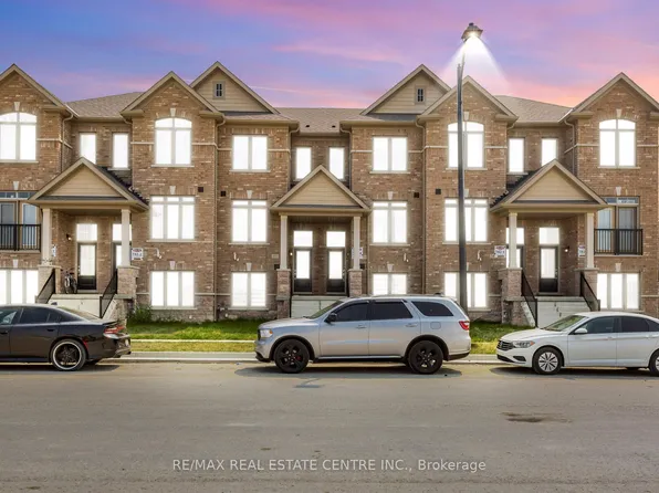 353 Inspire Blvd, Brampton, ON L6R 3W4