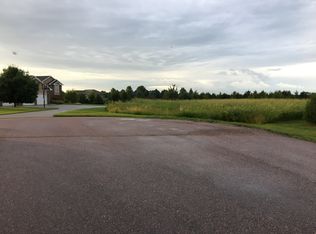 41248 Rock Creek Ct, Mitchell, SD 57301