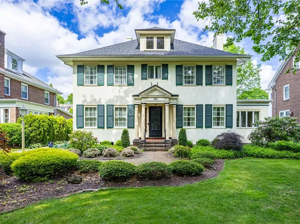 389 Yarmouth Rd, Rochester, NY 14610