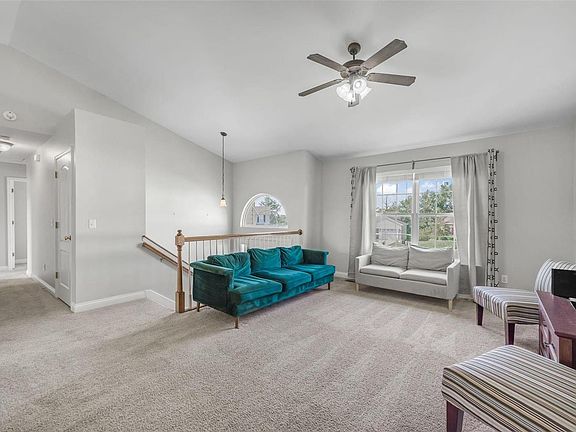 5th image of 108 Cuivre River Dr