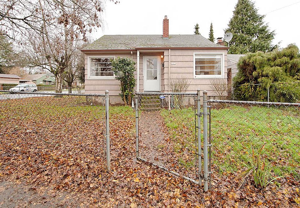 2nd image of 9907 N Midway Ave