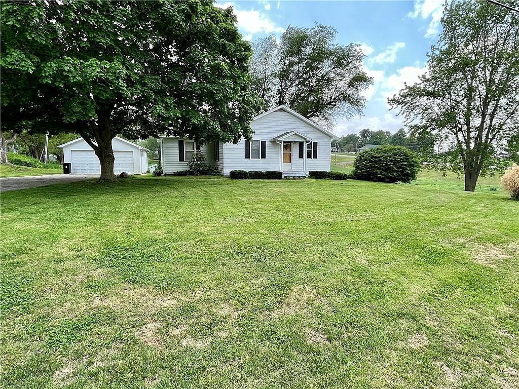 523 W State St, Troy, KS 66087 Zillow