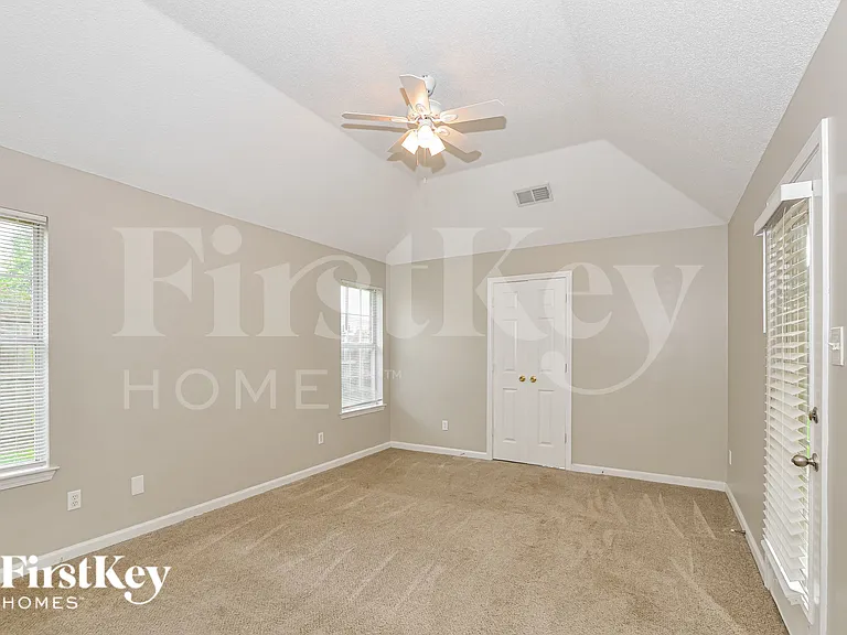 1523 Beringer Dr — Photo 11