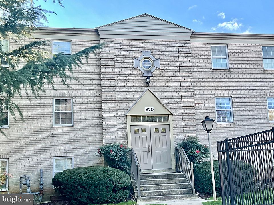 1st image of 870 College Pkwy #30