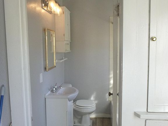 4th image of 3316 N Robinson Ave APT 5