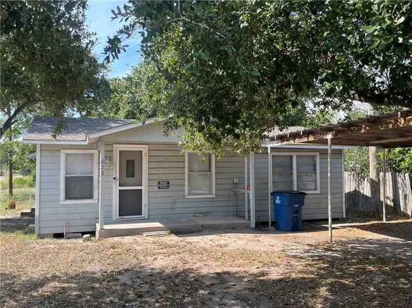 620 S Atascosa St, Mathis, TX 78368