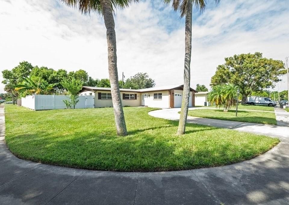 1st image of 820 Keats Ave